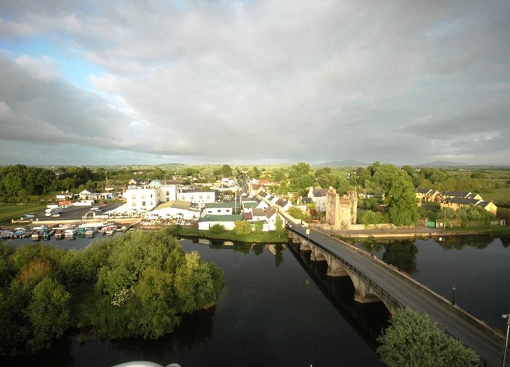 Aerial view of Leighlinbridge looking west across the River Barrow.